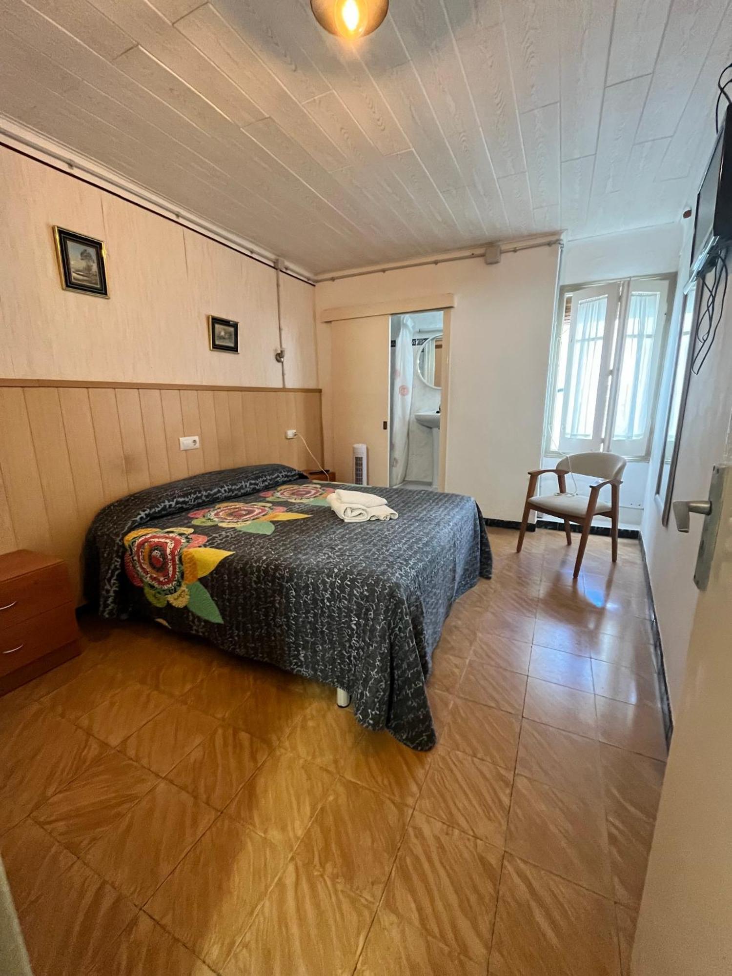 P&R Hostals Maria Rosa Tossa de Mar Eksteriør bilde